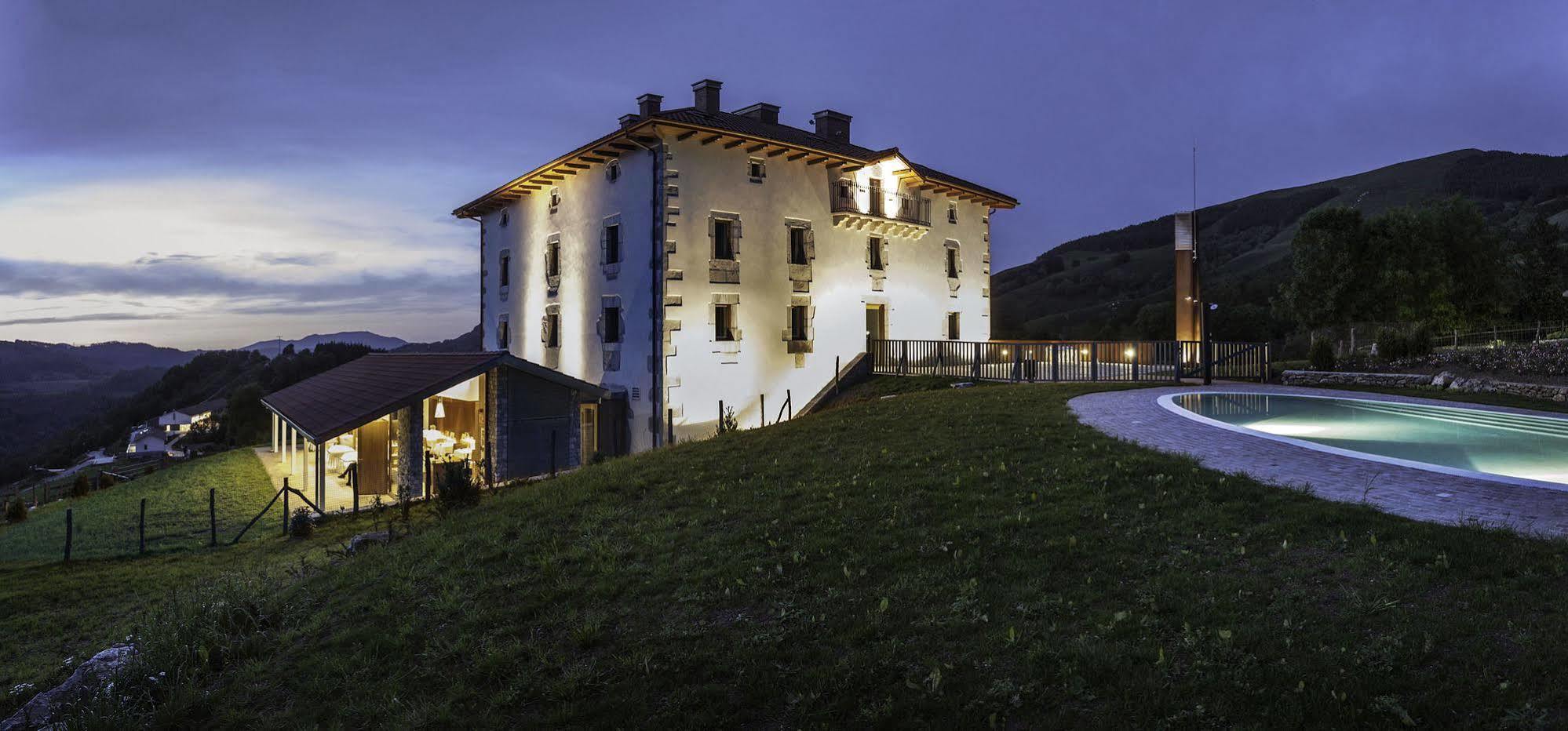 Palacio De Yrisarri By Irrisarri Land Igantzi Екстериор снимка