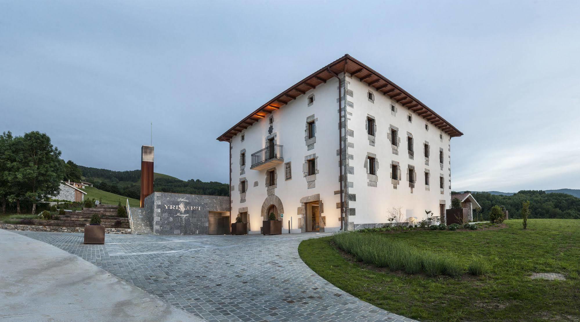 Palacio De Yrisarri By Irrisarri Land Igantzi Екстериор снимка